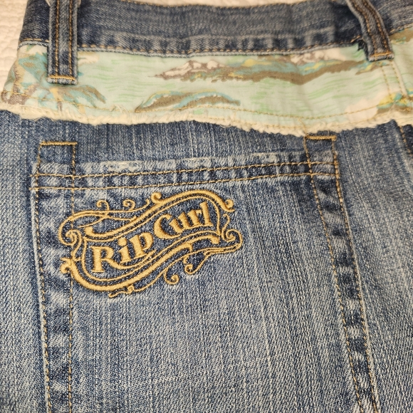Rip Curl Denim Skirt Size 5 - Picture 3 of 3
